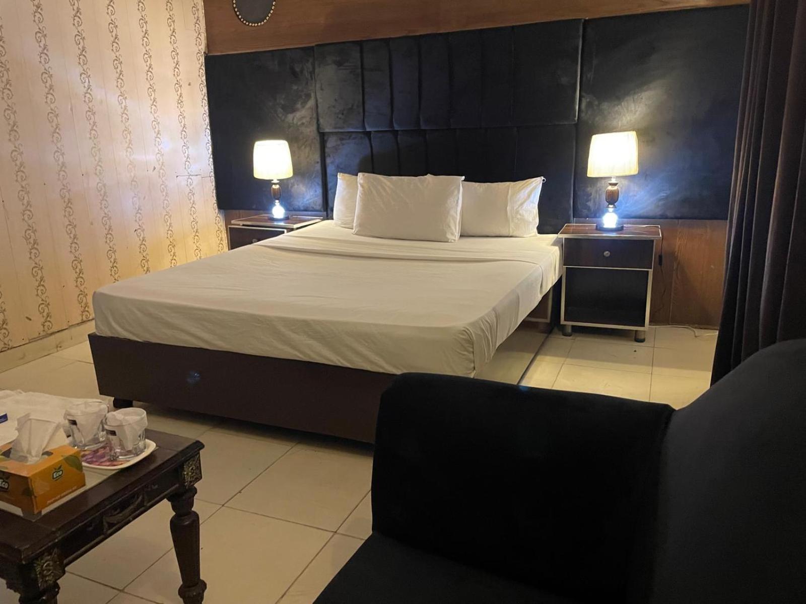 Country Club Motel Lahore Exterior photo